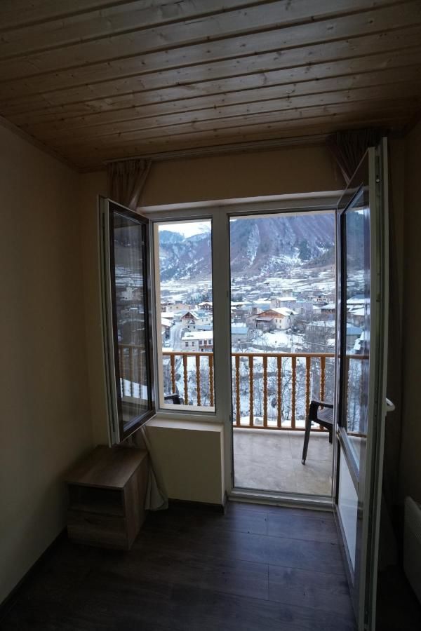 Отель Mestia Hotel Residence Местиа-12