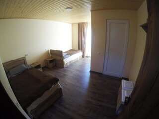 Отель Mestia Hotel Residence Местиа Двухместный номер с 1 кроватью или 2 отдельными кроватями-3